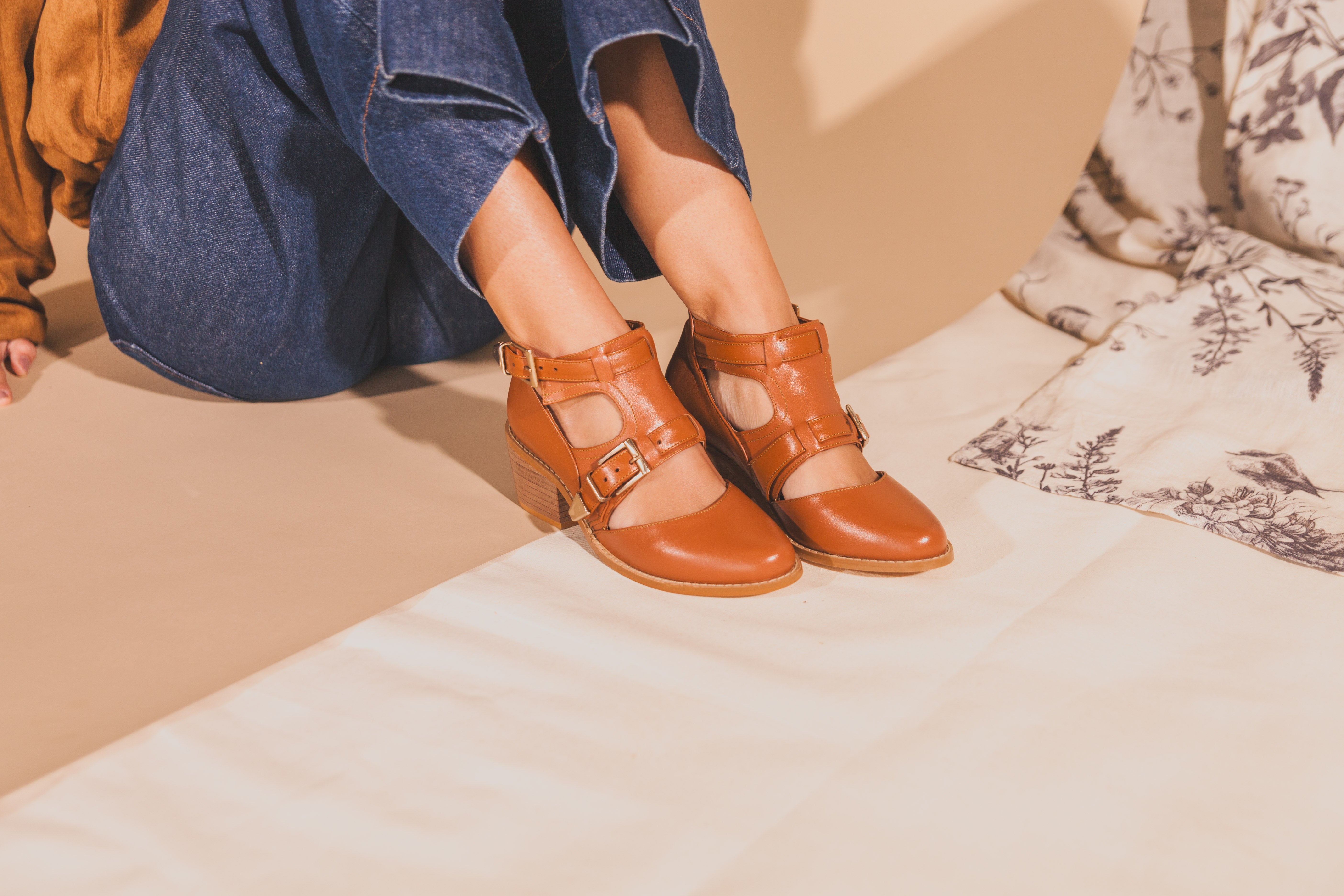 Botas de piel y botines de piel para mujer