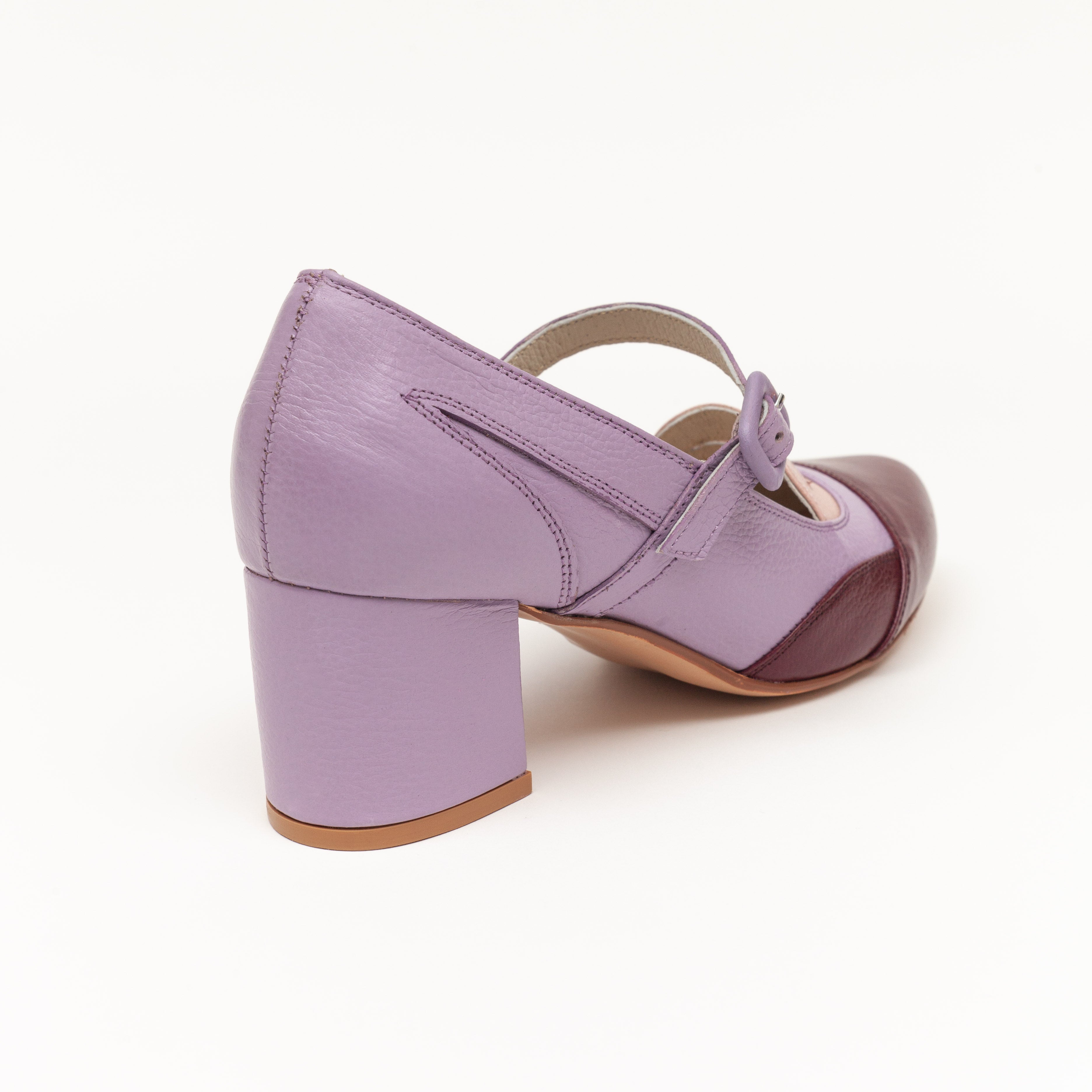 Olympia Lila Vino