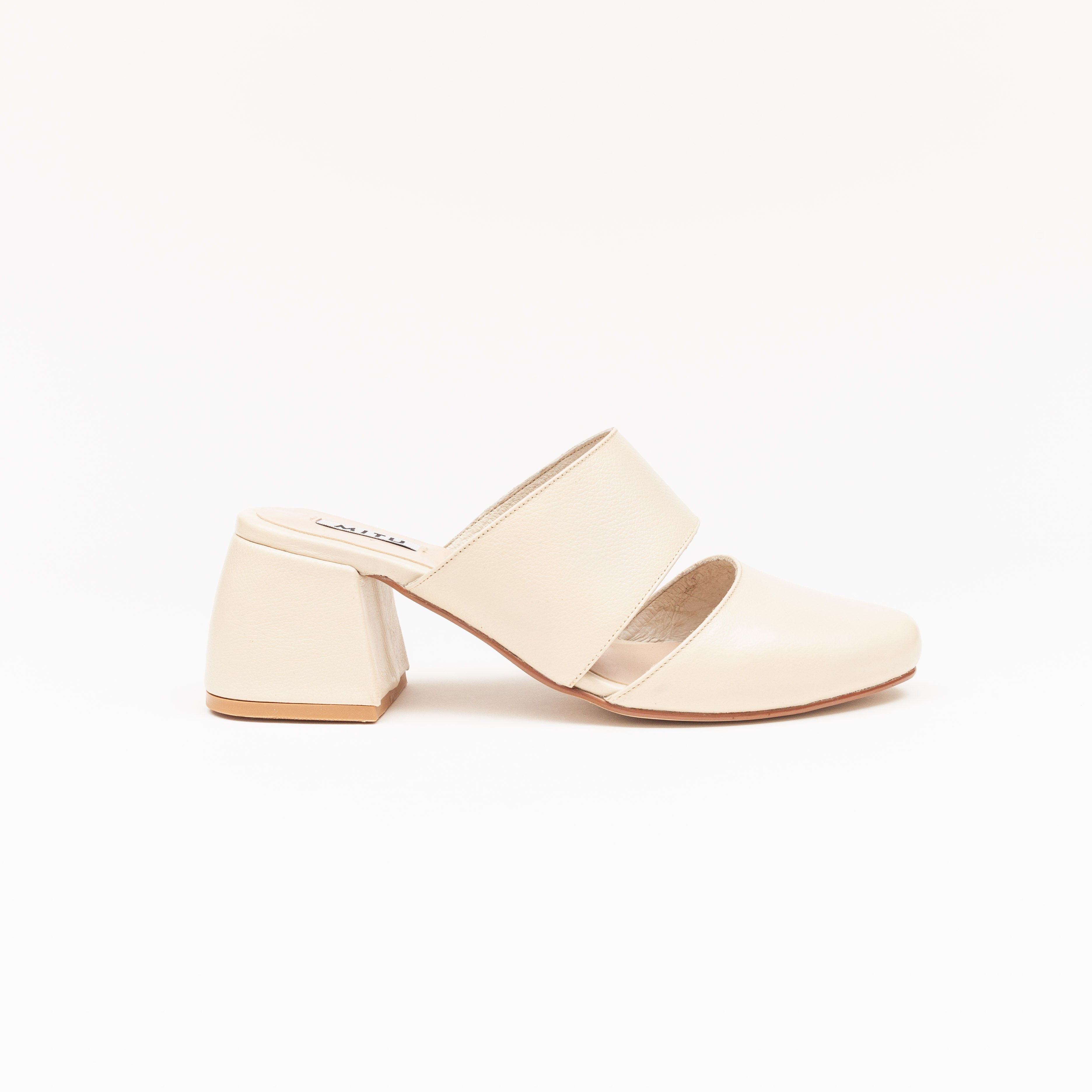 Nora Beige
