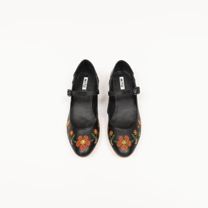 Lola Negro Flores